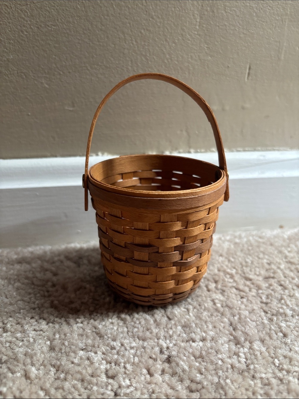 Mini Longaberger Handwoven Small Brown Woven Accent Basket with Handle